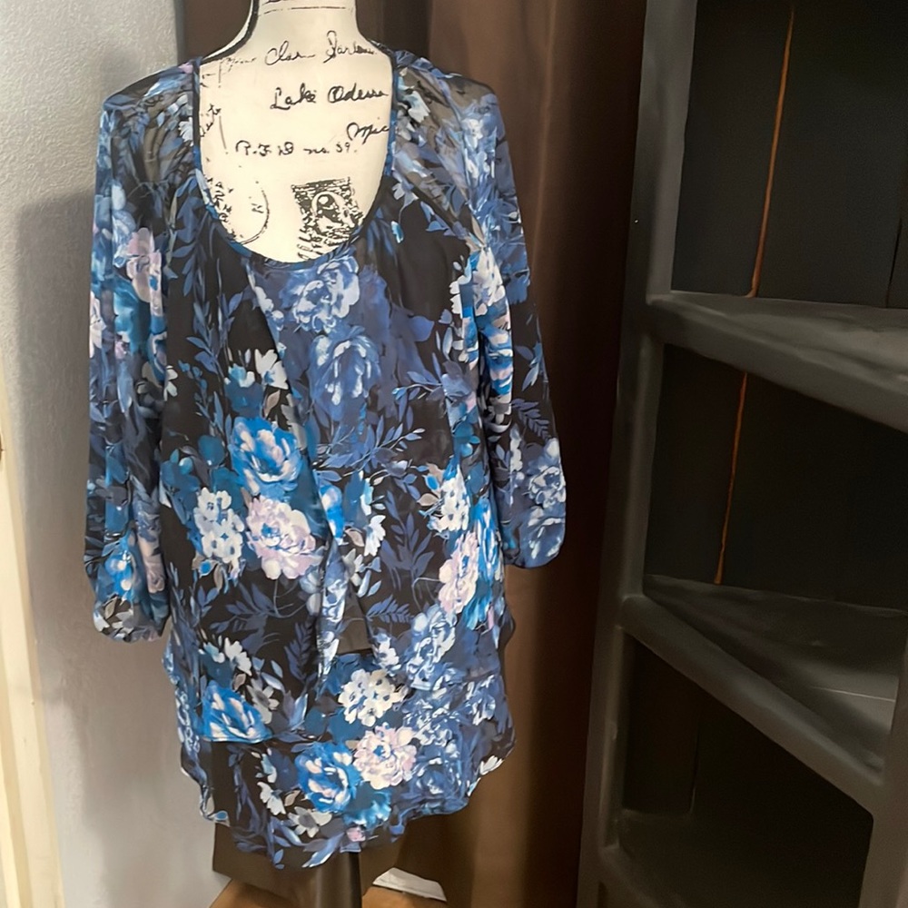 Roz & Ali floral blouse